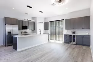 10153 W Wenden Dr, Arizona City, AZ 85123 - Photo 13