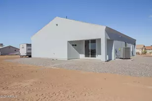 10153 W Wenden Dr, Arizona City, AZ 85123 - Photo 53