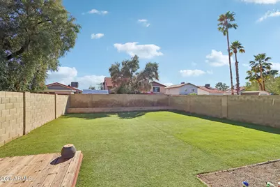 4905 W Gelding Drive, Glendale, AZ 85306 - Photo 27