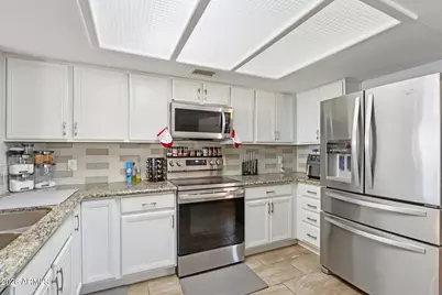 4905 W Gelding Drive, Glendale, AZ 85306 - Photo 9