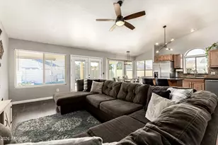 19808 N 44th Dr, Glendale, AZ 85308 - Photo 9