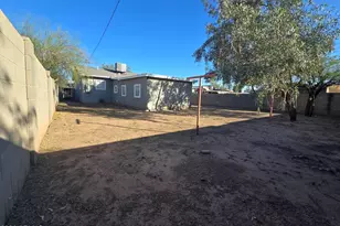 5032 S 35th Dr, Phoenix, AZ 85041 - Photo 17