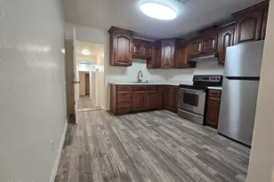 5032 S 35th Dr, Phoenix, AZ 85041 - Photo 5