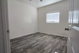 5032 S 35th Dr, Phoenix, AZ 85041 - Photo 11