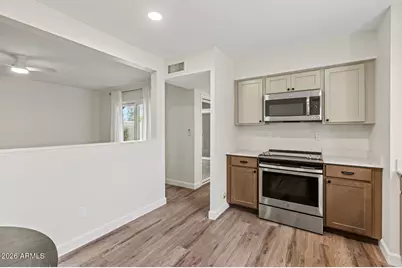 2021 E Tierra Buena Lane #8, Phoenix, AZ 85022 - Photo 7