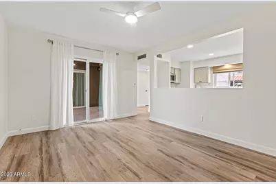 2021 E Tierra Buena Lane #8, Phoenix, AZ 85022 - Photo 9