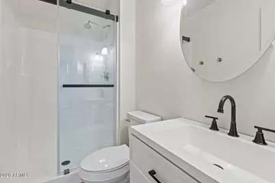 2021 E Tierra Buena Lane #8, Phoenix, AZ 85022 - Photo 13