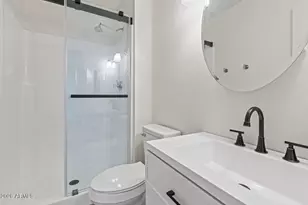 2021 E Tierra Buena Ln, Phoenix, AZ 85022 - Photo 13