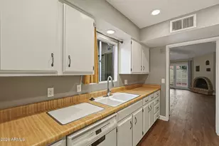 4323 N 29th Pl, Phoenix, AZ 85016 - Photo 9