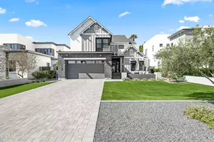 5136 N 10th Way, Phoenix, AZ 85014 - Photo 1