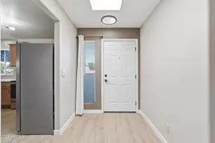 220 N 22nd Pl, Mesa, AZ 85213 - Photo 1