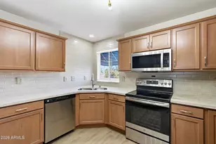 220 N 22nd Pl, Mesa, AZ 85213 - Photo 3