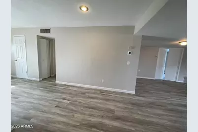 2128 W Hartford Avenue, Phoenix, AZ 85023 - Photo 5