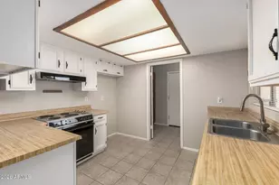 2451 W Knowles Ave, Mesa, AZ 85202 - Photo 11