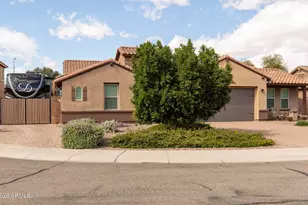 2052 S Navajo Ct, Chandler, AZ 85286 - Photo 1