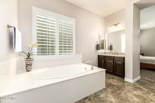 2052 S Navajo Ct, Chandler, AZ 85286 - Photo 19
