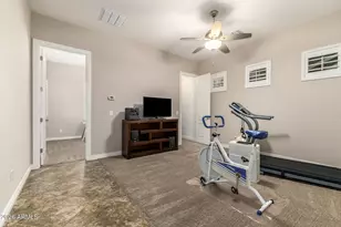 2052 S Navajo Ct, Chandler, AZ 85286 - Photo 33