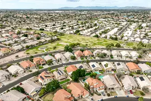 898 W Tremaine Ave, Gilbert, AZ 85233 - Photo 27