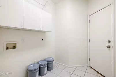 898 W Tremaine Avenue, Gilbert, AZ 85233 - Photo 19