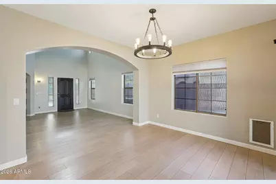 15948 W Mauna Loa Lane, Surprise, AZ 85379 - Photo 7