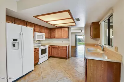 9451 W McRae Way, Peoria, AZ 85382 - Photo 17