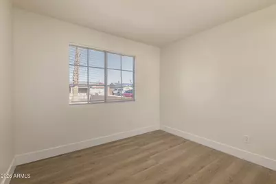 6929 W Monte Vista Road, Phoenix, AZ 85035 - Photo 17