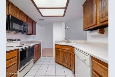 41 E Betty Elyse Lane, Phoenix, AZ 85022 - Photo 21