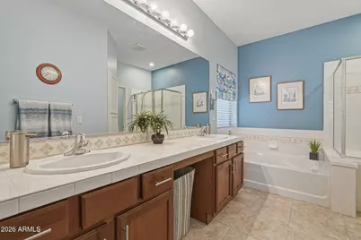 332 W Seven Seas Drive, Casa Grande, AZ 85122 - Photo 5