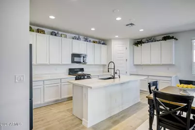 25775 N 142nd Avenue, Surprise, AZ 85387 - Photo 9