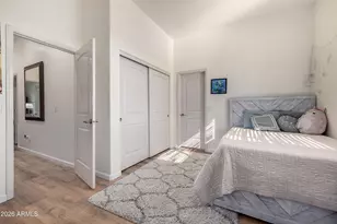 1415 W Lavitt Ln, Phoenix, AZ 85086 - Photo 21