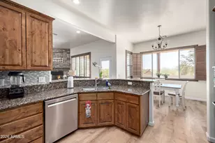 1415 W Lavitt Ln, Phoenix, AZ 85086 - Photo 13