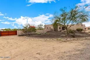 1415 W Lavitt Ln, Phoenix, AZ 85086 - Photo 51