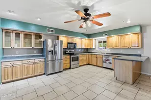 2418 S 226th Dr, Buckeye, AZ 85326 - Photo 7