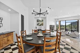 8812 E Palm Ln, Mesa, AZ 85207 - Photo 25