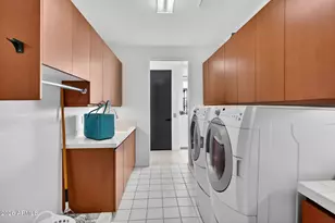 8812 E Palm Ln, Mesa, AZ 85207 - Photo 63