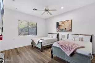 8812 E Palm Ln, Mesa, AZ 85207 - Photo 45