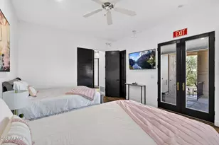 8812 E Palm Ln, Mesa, AZ 85207 - Photo 41