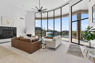 8812 E Palm Ln, Mesa, AZ 85207 - Photo 15