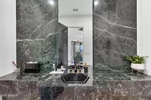 8812 E Palm Ln, Mesa, AZ 85207 - Photo 49