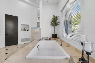 8812 E Palm Ln, Mesa, AZ 85207 - Photo 35