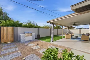 3929 E Mercer Ln, Phoenix, AZ 85028 - Photo 23