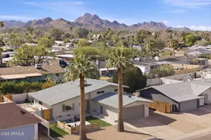 3929 E Mercer Ln, Phoenix, AZ 85028 - Photo 1