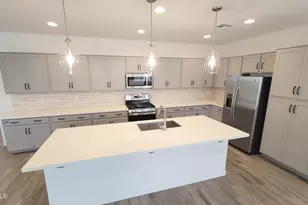 14818 W Gray Fox Trl, Surprise, AZ 85387 - Photo 11