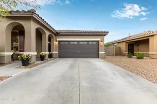 18124 W Ivy Ln, Surprise, AZ 85388 - Photo 25