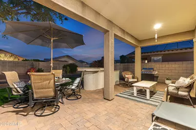 18124 W Ivy Lane, Surprise, AZ 85388 - Photo 9