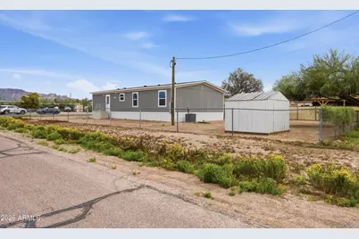 2975 W Manzanita Street, Apache Junction, AZ 85120 - Photo 9