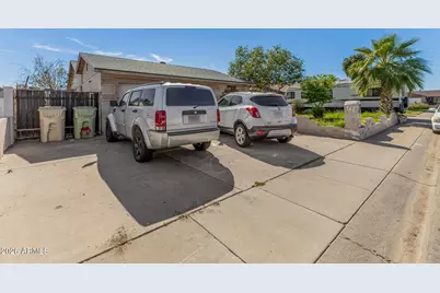 7035 W Windsor Boulevard, Glendale, AZ 85303 - Photo 3