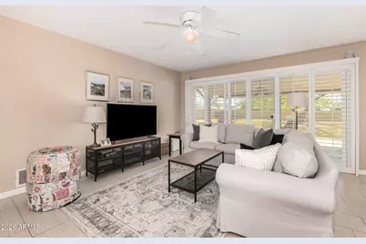 47 E Royal Palm Road, Phoenix, AZ 85020 - Photo 7