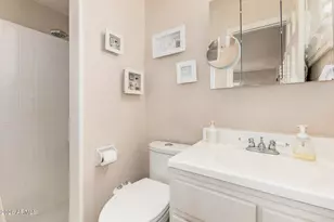 47 E Royal Palm Rd, Phoenix, AZ 85020 - Photo 17