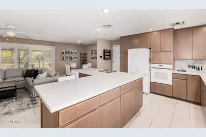 47 E Royal Palm Road, Phoenix, AZ 85020 - Photo 13